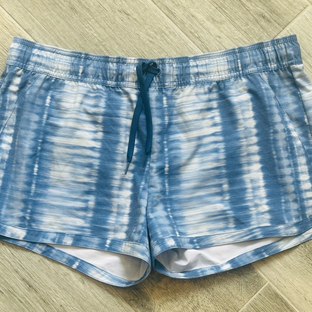 PrAna Mariya Swim Shorts Coastal Vacation Women's Size L  Belize Hazy Days